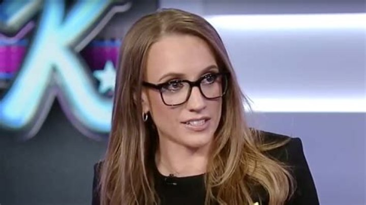 Unveiling Kat Timpf's Measurements: Surprising Insights Revealed