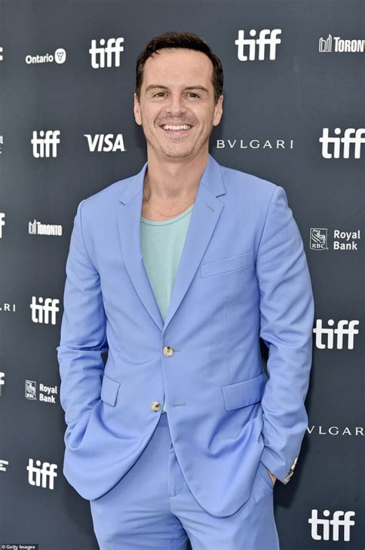 Unveiling The Height And Influence Of Andrew Scott: Discoveries And Insights